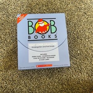 Scholastic BOB Books Sight Words Set - Blue and Yellow